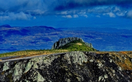 Rezervația geologică Creasta Cocoșului din Munții Gutâi